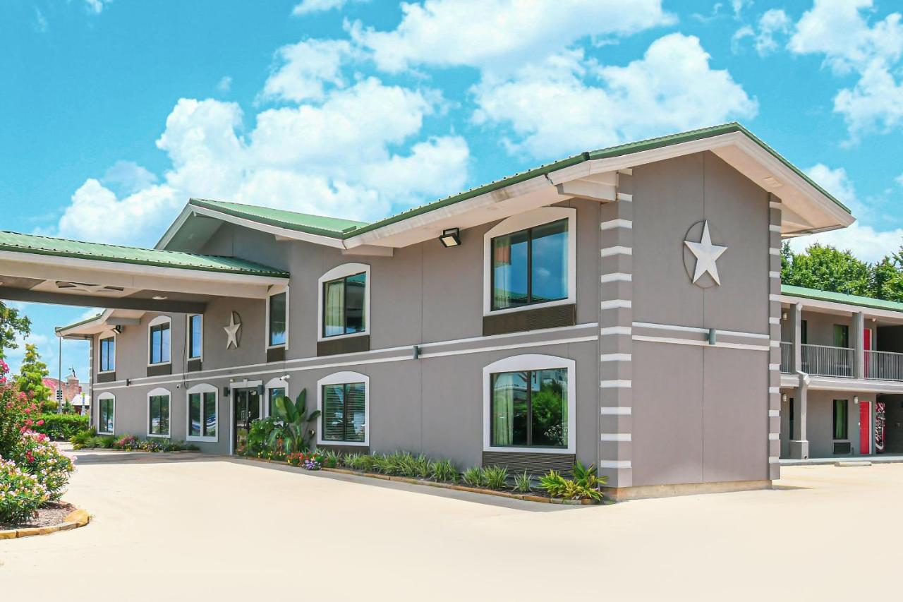 Scottish Inns & Suites - Woodlands Mall The Woodlands Exterior photo